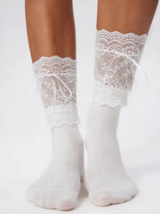 Women's Fashion White Lace Embellished Ankle Socks