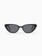 CAT-EYE FASHION GLASSES