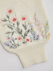 Knit Round Neckline Floral Embroidery Crop Sweater Curve & Plus
