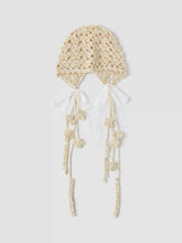 BOWKNOT & TASSEL KNITTED HAT