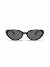CAT-EYE FASHION GLASSES