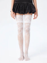 FLORAL JACQUARD LACE TRIM OVER THE KNEE SOCKS