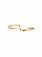 IRREGULAR WAVE BANGLE BRACELET