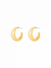 C-SHAPED HOOP EARRINGS