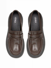 ROUND TOE CHUNKY HEELED LOAFERS