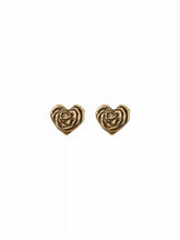 FLORAL HEART SHAPED STUD EARRINGS