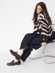 ROUND TOE LOAFERS