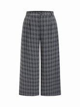 Mid Rise Plaid Pleated Wide Leg Trousers Curve & Plus
