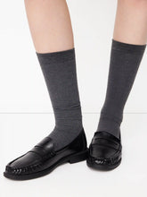 ROUND TOE PLEATED LOAFERS