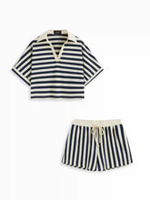 Color-Blocked Stripes Collar Top & Mid Rise Drawstring Shorts Set