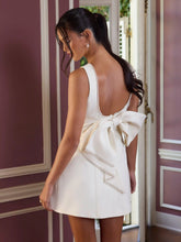 Pearl-Trimmed Bowknot Backless A-line Mini Dress