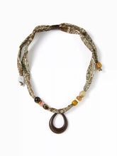 OVAL PENDANT NECKLACE