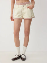 Washed Denim Mid Rise Gingham Contrast Binding Shorts