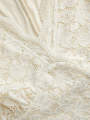 V-Neck Guipure Lace Ruffle Sleeve Crop Top Curve & Plus