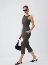 Textured Boat Neck Knotted Ruched Top & Mid Rise Capri Pants Set