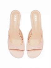 SQUARE TOE CHUNKY HEELED SANDALS