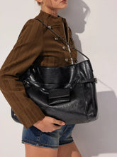 POCKET BUCKLE TOTE BAG