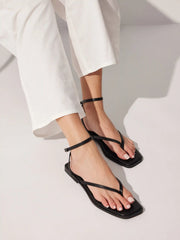 ADJUSTABLE STRAP FLIP-FLOP SANDALS