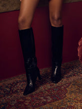 POINTED TOE CHUNKY HEEL KNEE HIGH BOOTS