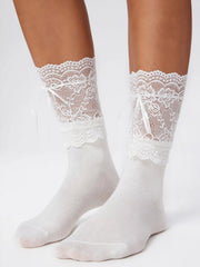 Women's Fashion White Lace Embellished Ankle Socks