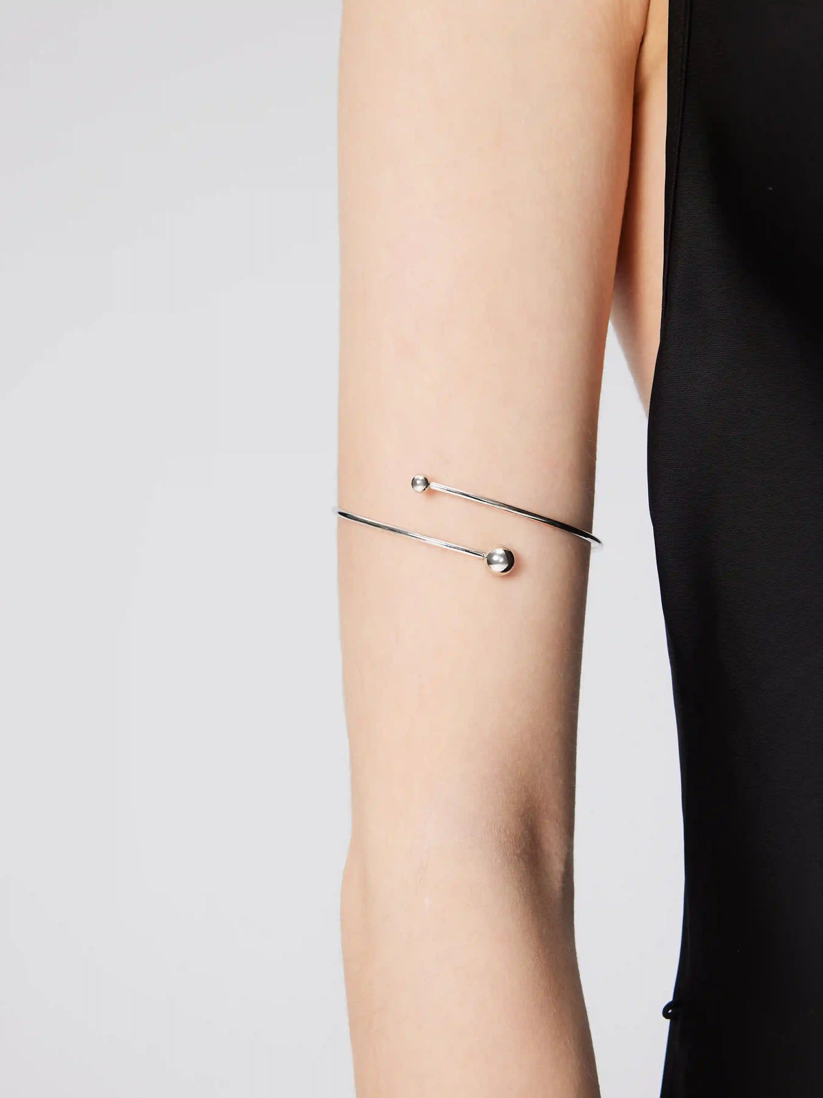 SPHERICAL ADJUSTABLE BRACELET