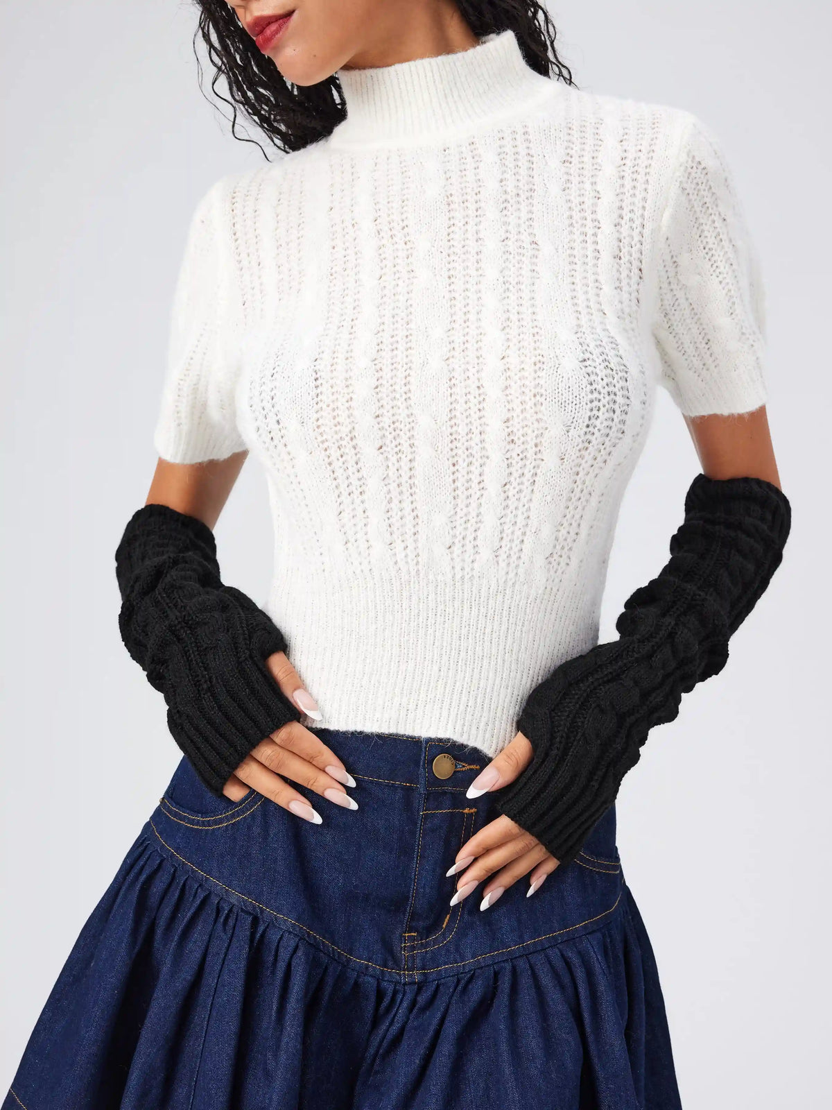 CABLE KNIT FINGERLESS GLOVES