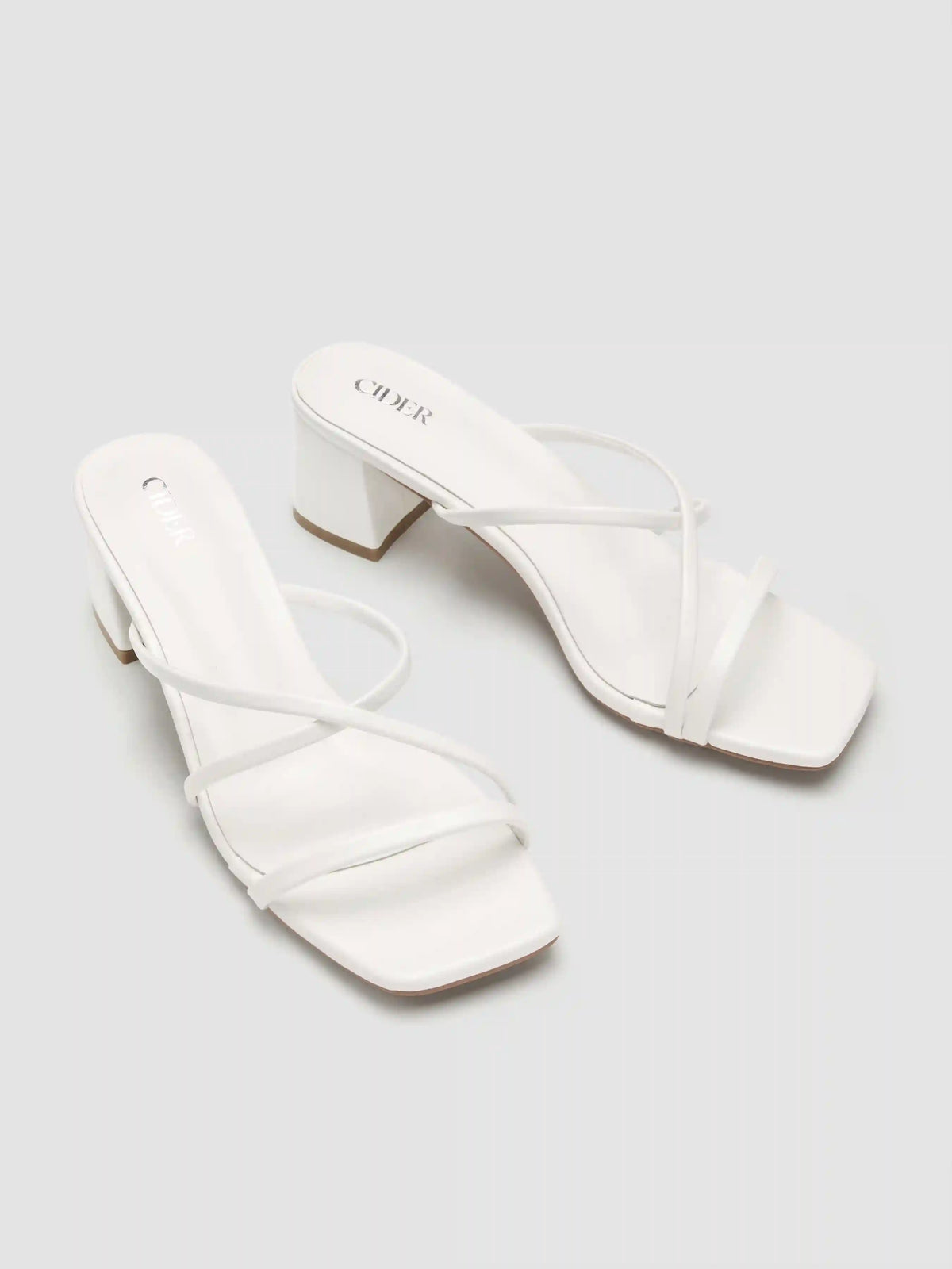 STRAP CHUNKY HEEL SANDALS