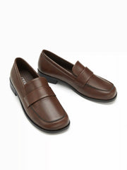 ROUND TOE FLAT LOAFERS