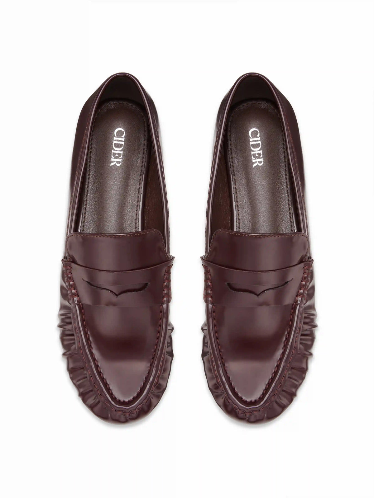 ROUND TOE PLEATED LOAFERS