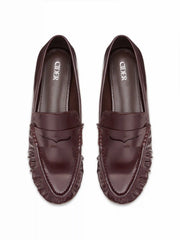 ROUND TOE PLEATED LOAFERS
