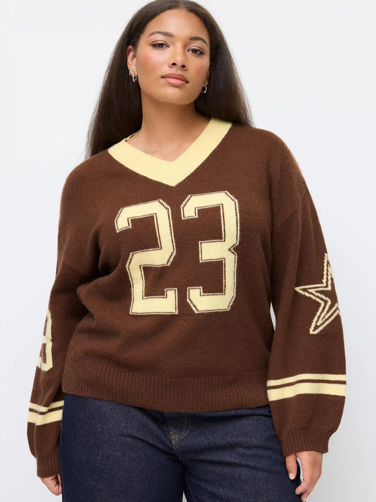 Knit V-neck 23 Graphic Striped Contrasting Binding Oversized Sweater Curve & Plus