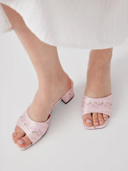 FLORAL PATTERN CHUNKY HEEL SANDALS