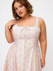 Cotton-blend Sculptural Square Neck Lace Trim Ditsy Floral Shirred Ruffled Maxi Dress Curve & Plus