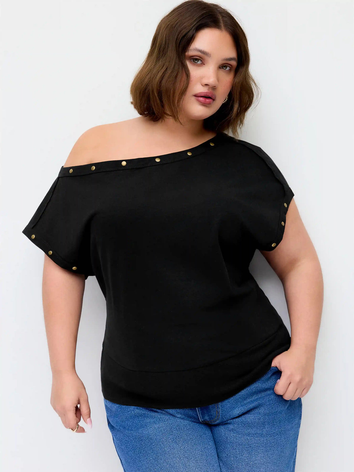 Cotton-blend Asymmetrical Neck Studded Tee Curve & Plus