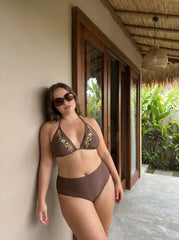 Halter Neckline Floral Embroidery Triangle Top & Mid Rise Full Coverage Bikini Set Curve & Plus