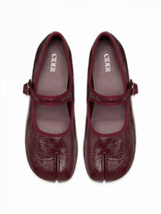 BUCKET SPLIT TOE MARY JANE FLATS